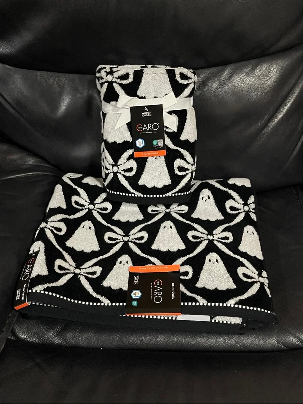 CARO HOME Halloween Black Ghosts and Bows Bath Towel Halloween Ghost Towel